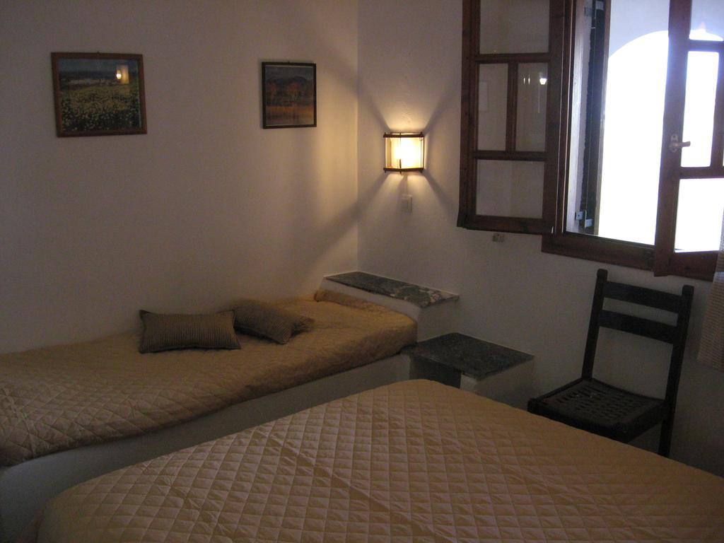 Pension Irini-Vicky Chora Exterior foto