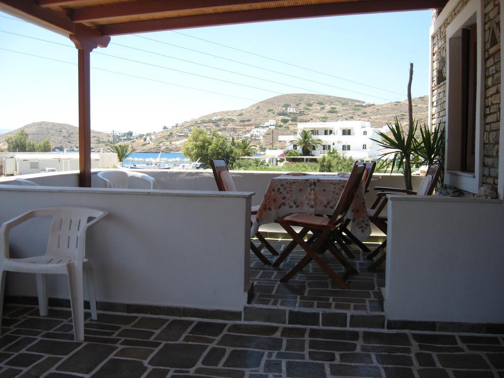 Pension Irini-Vicky Chora Exterior foto