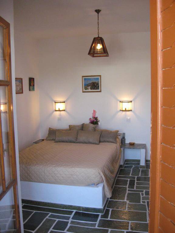 Pension Irini-Vicky Chora Exterior foto
