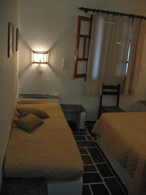 Pension Irini-Vicky Chora Exterior foto
